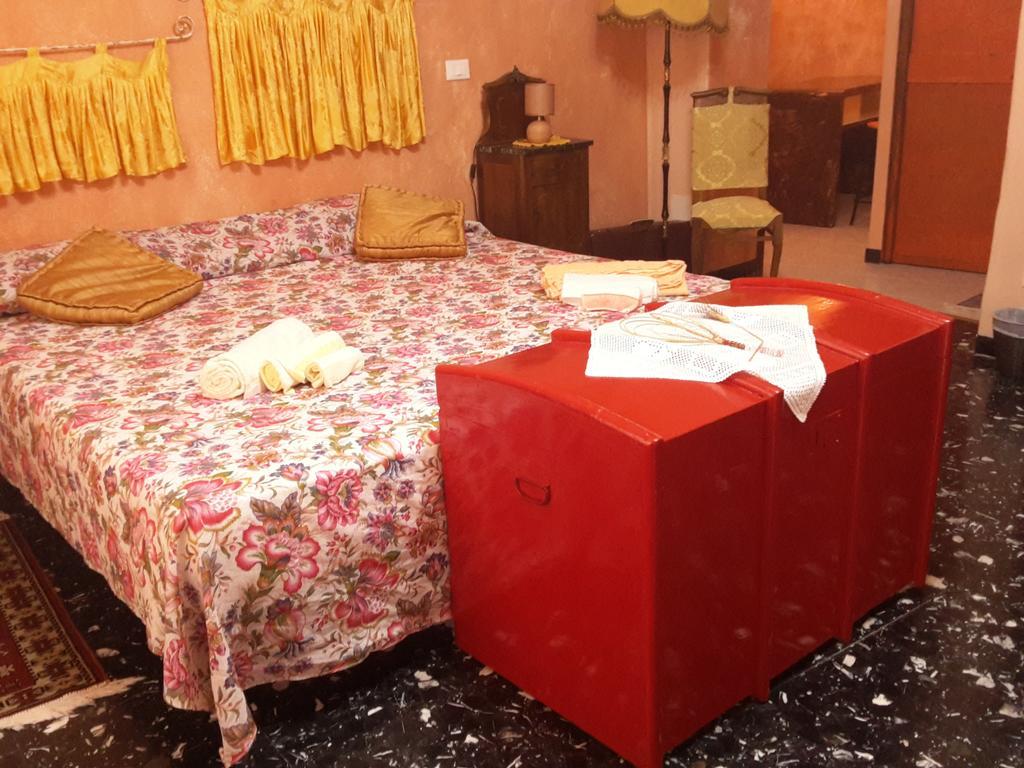 B&B Au Caruggiu Ceriale Habitación foto