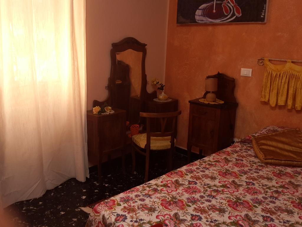 B&B Au Caruggiu Ceriale Habitación foto